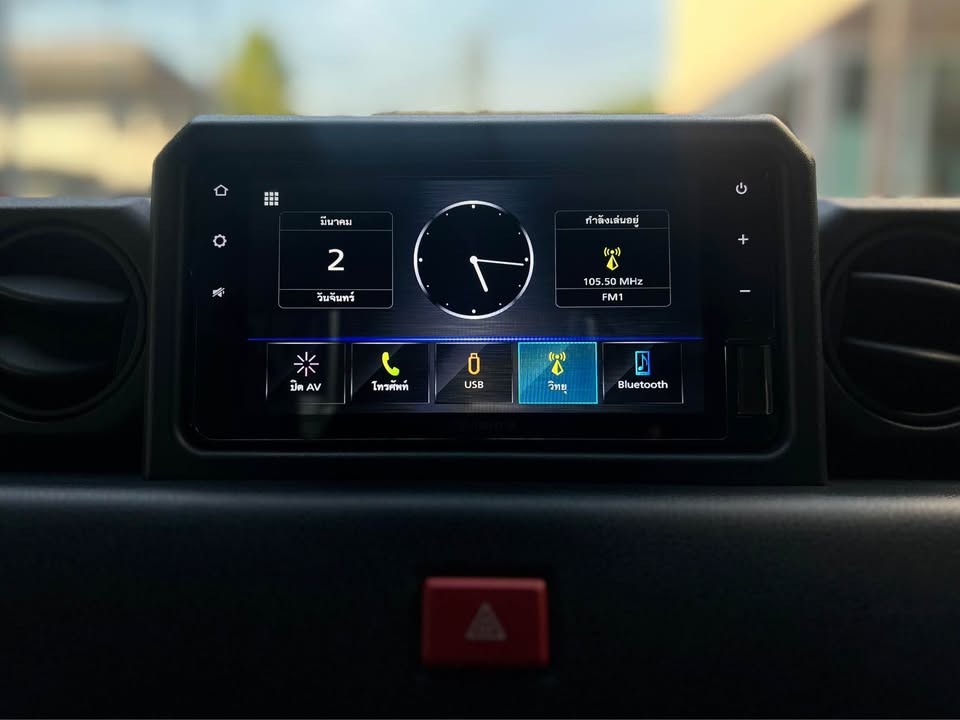 Car image 9